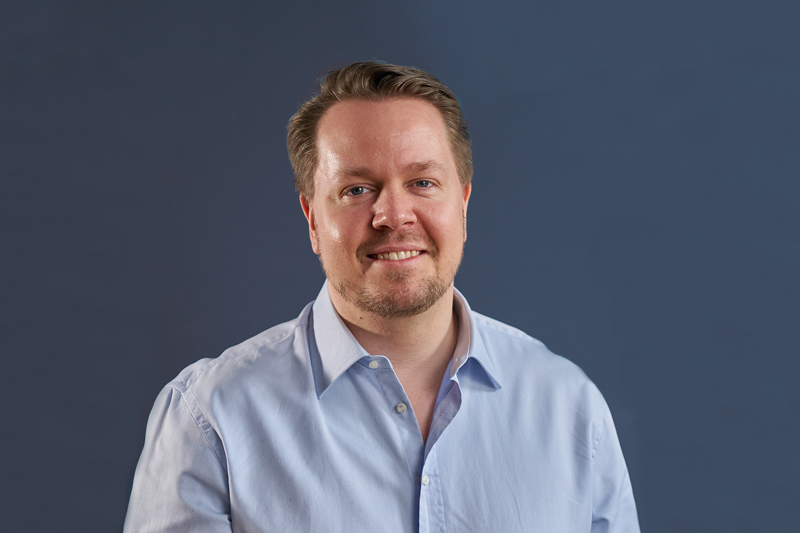 Dr. Christopher Runge